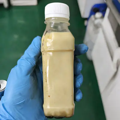 Plastic oil with wax from bottle caps pyrolysis