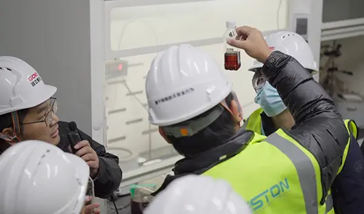 Beston Engineer Demonstrating Non-standard Diesel Samples