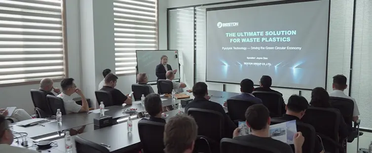 Project Manager Introducing Continuous Plastic Pyrolysis Solution