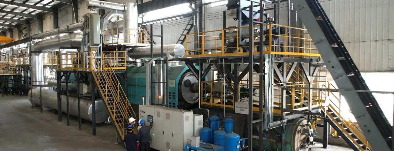 Blackgold P30 Plastic to Oil Machine On-site