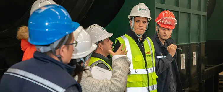 Beston-Technical-Team-Explains-Manufacturing-Process-to-Bolivia-Client